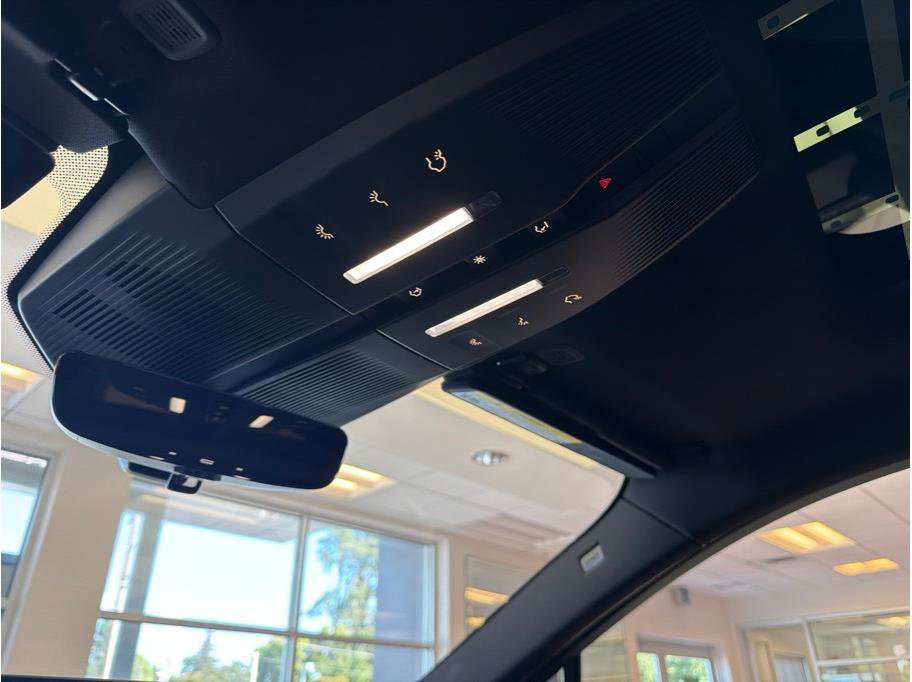 Used 2023 Fisker Ocean Extreme image 16