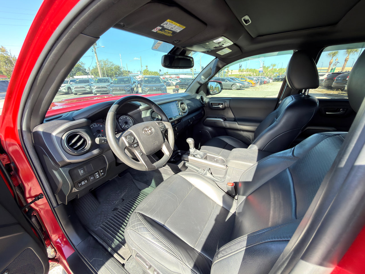 Used 2022 Toyota Tacoma TRD Sport w/ TRD Premium Sport Package image 15