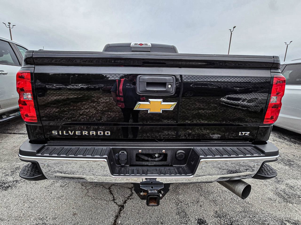 Used 2017 Chevrolet Silverado 3500 LTZ w/ Duramax Plus Package AWD/4WD image 5