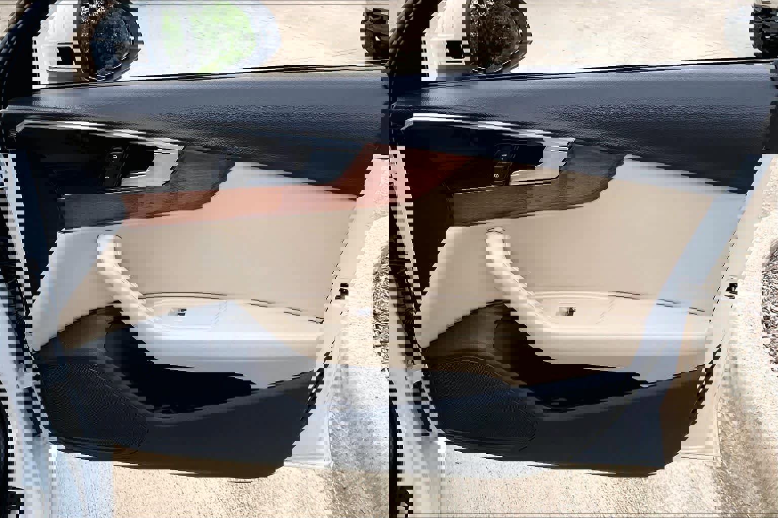 Used 2023 Audi A4 2.0T Premium w/ Convenience Package AWD/4WD image 23