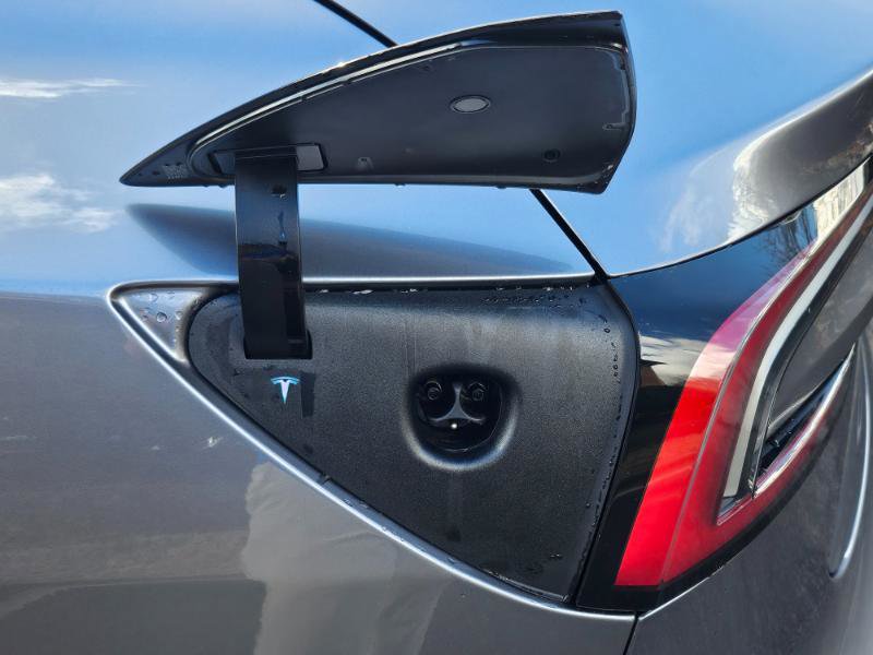 Used 2025 Tesla Model 3 Long Range image 31