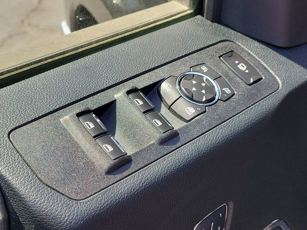 Used 2018 Ford F250 Lariat w/ Chrome Package image 16