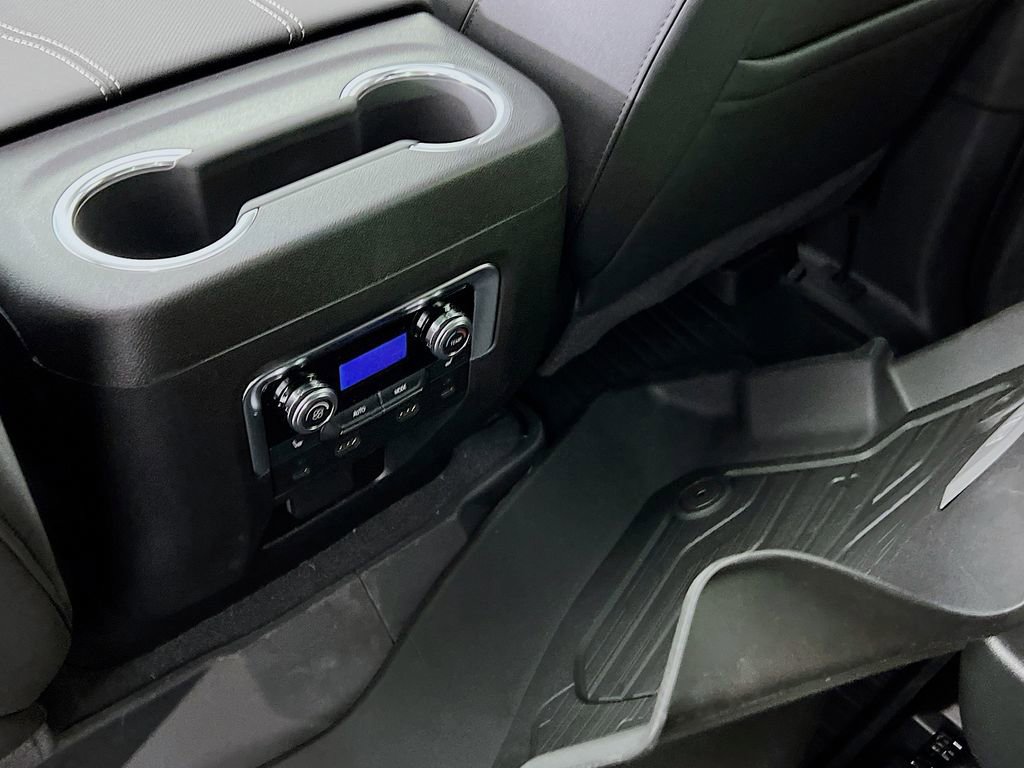 New 2026 GMC Yukon XL Elevation w/ Elevation Premium Package AWD/4WD image 25