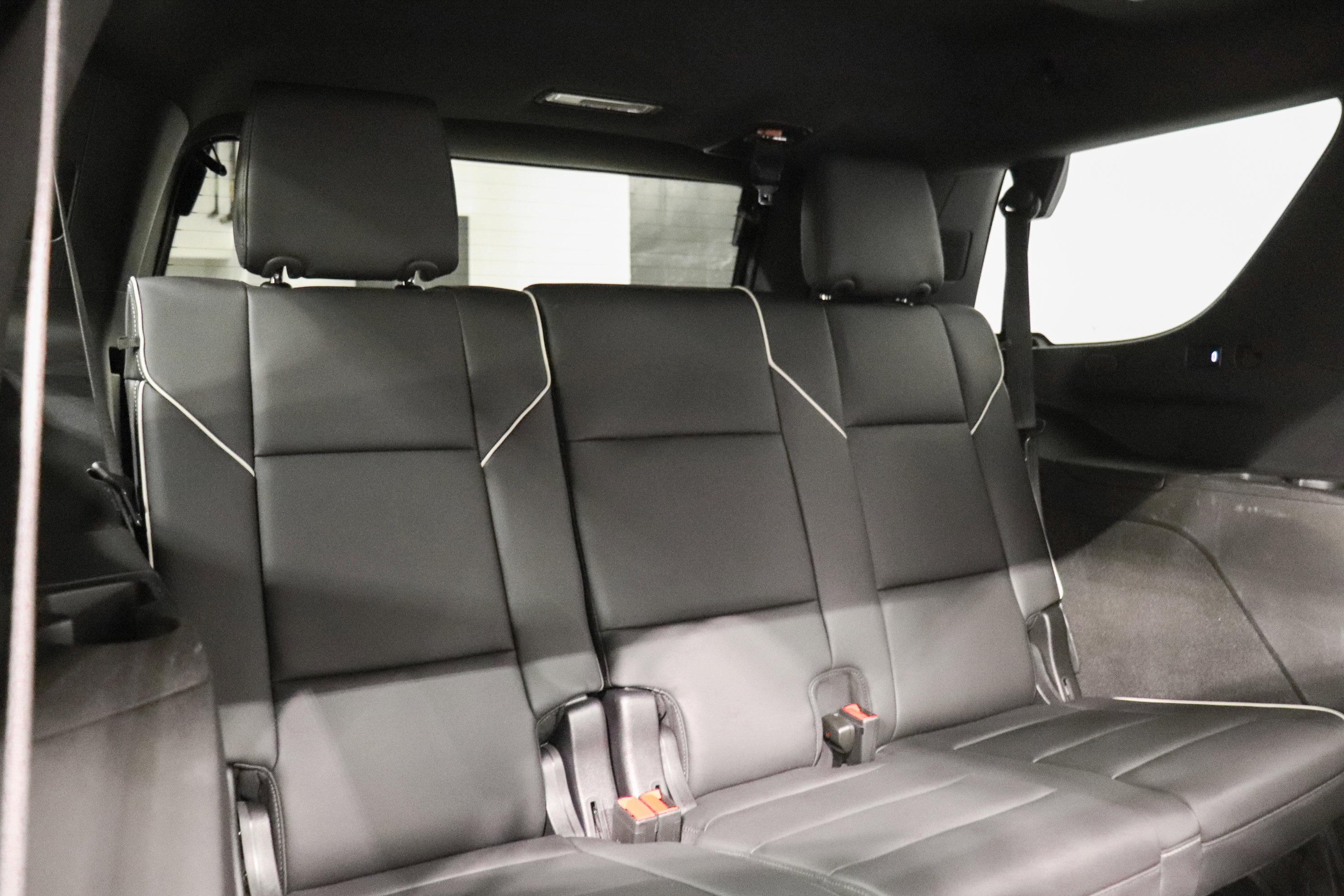 Used 2022 Cadillac Escalade Premium Luxury image 23