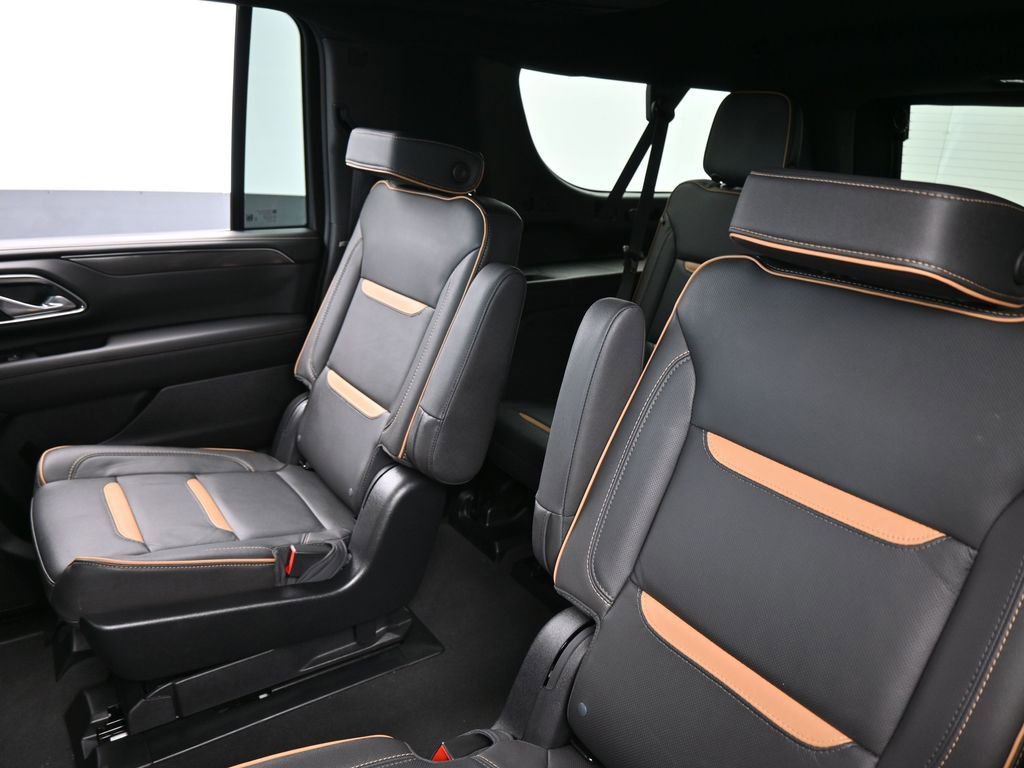 Used 2023 GMC Yukon XL AT4 image 41