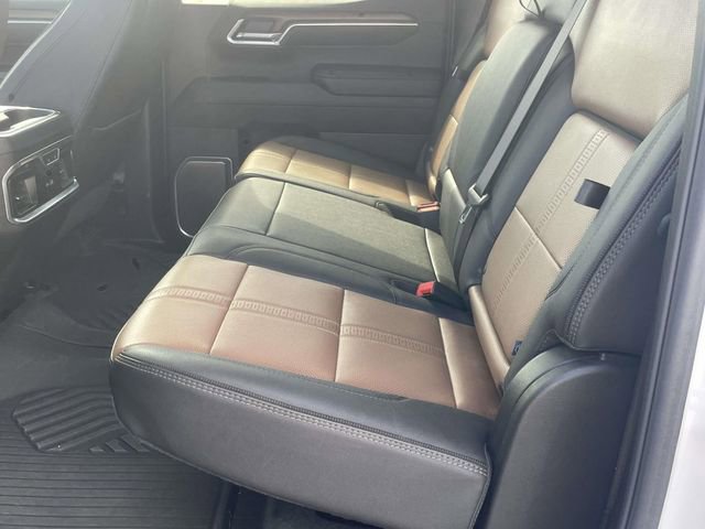 Used 2025 Chevrolet Silverado 1500 High Country w/ Technology Package AWD/4WD image 12