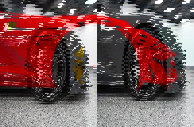 Used 2019 Ferrari 812 Superfast image 5