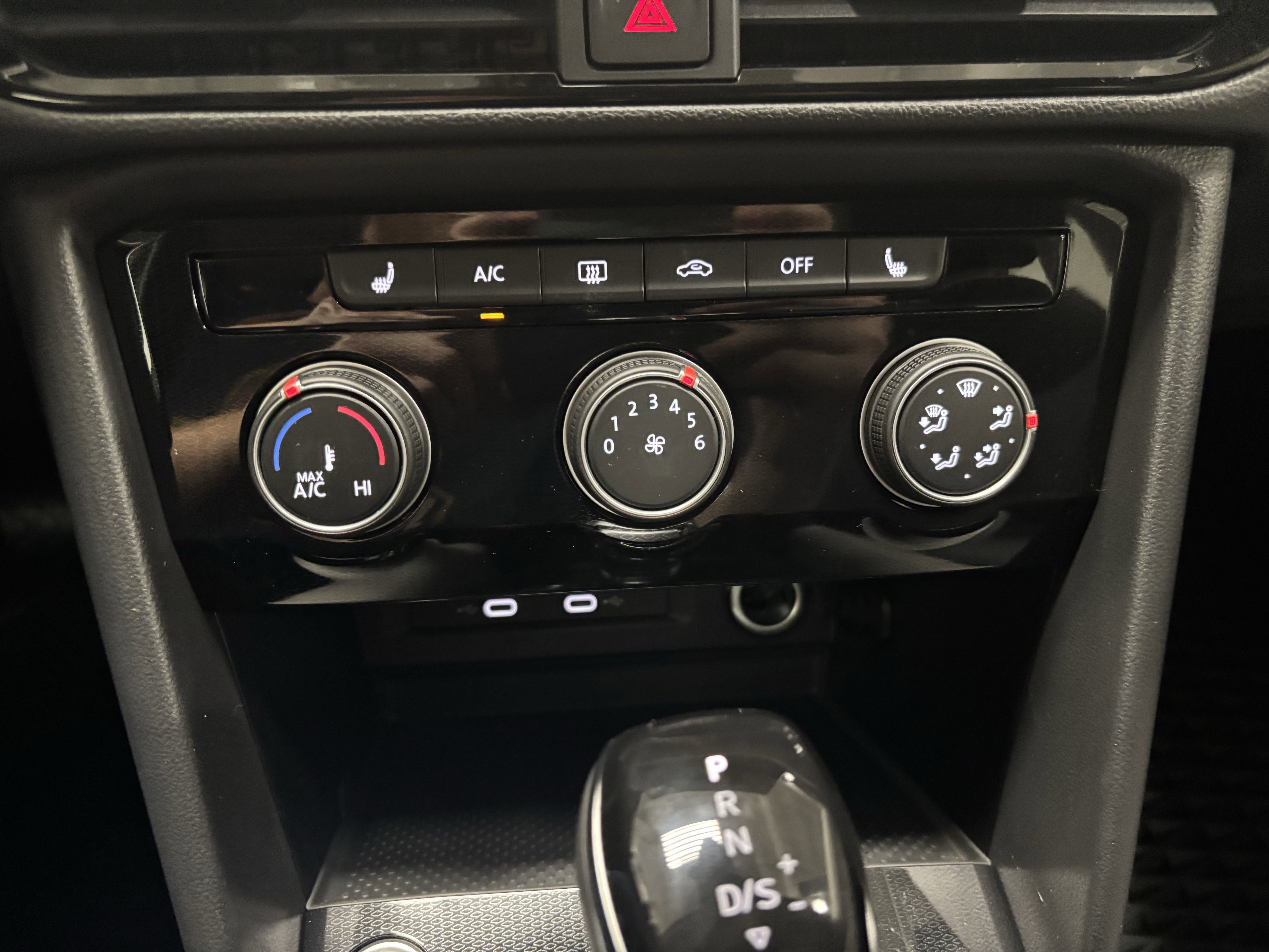 New 2025 Volkswagen Taos S image 18