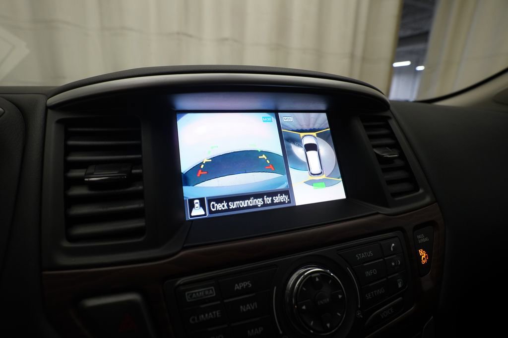 Used 2018 Nissan Pathfinder Platinum AWD/4WD image 22