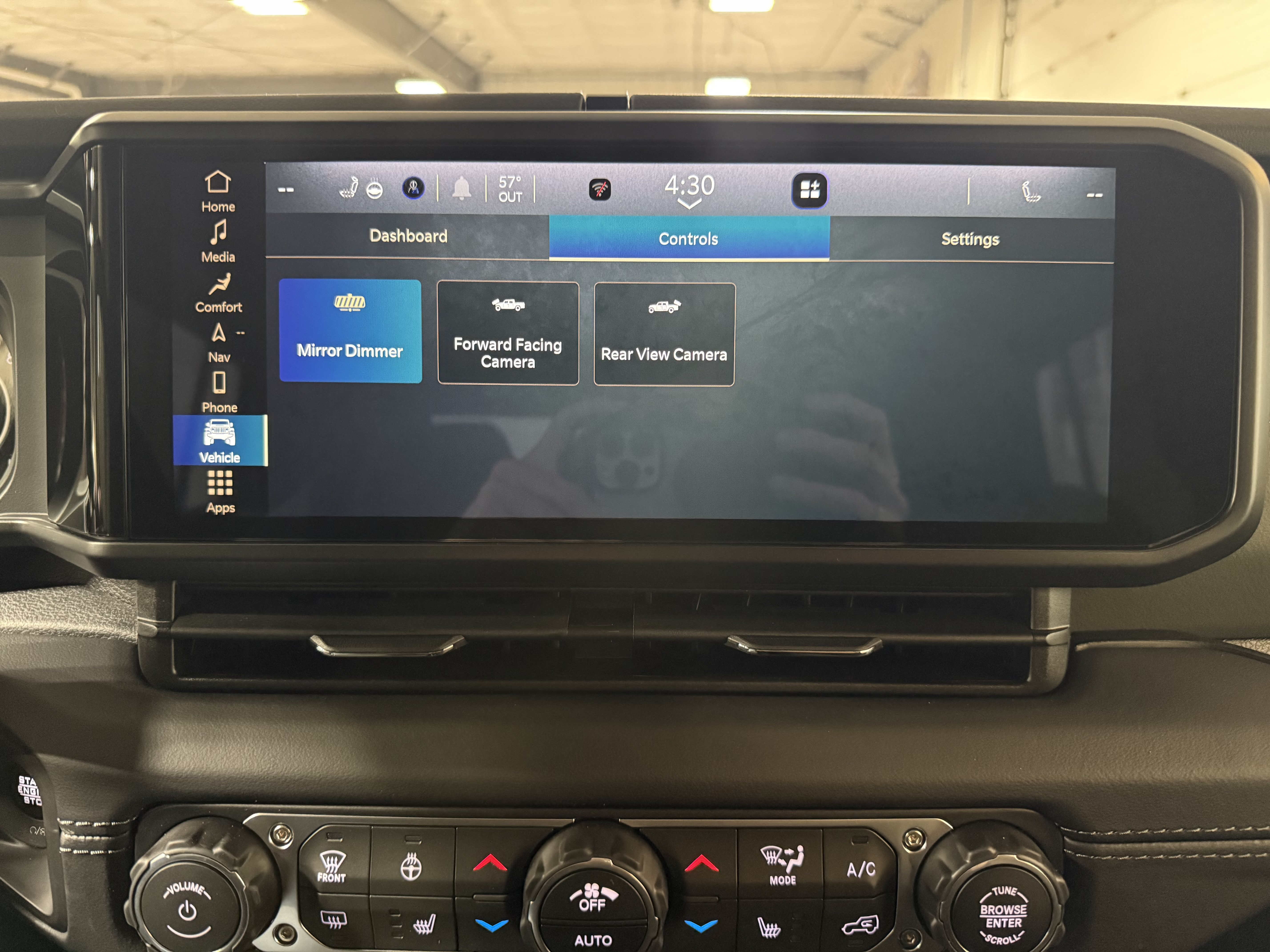 New 2026 Jeep Gladiator Mojave AWD/4WD image 32