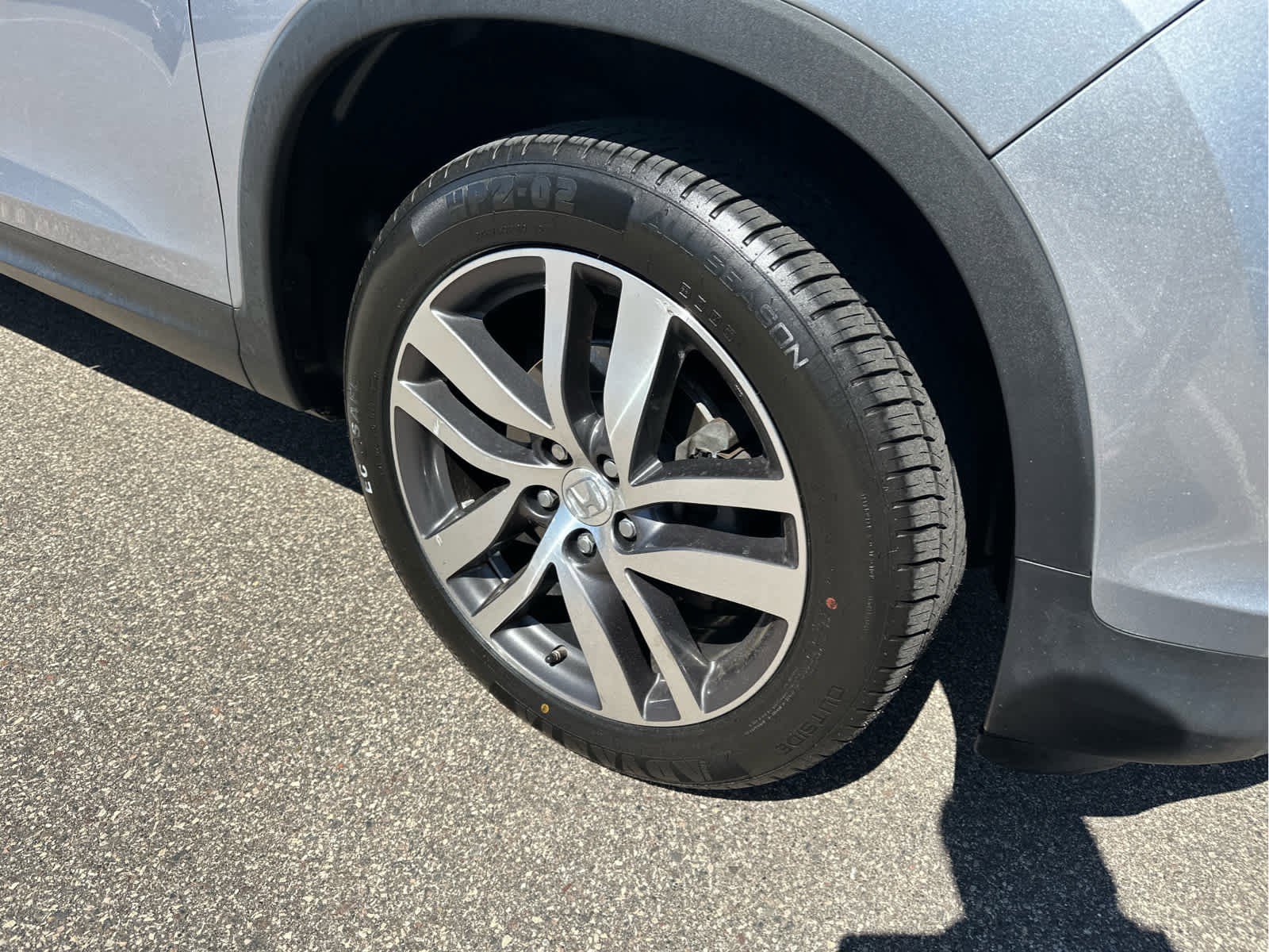 Used 2017 Honda Pilot Touring image 4