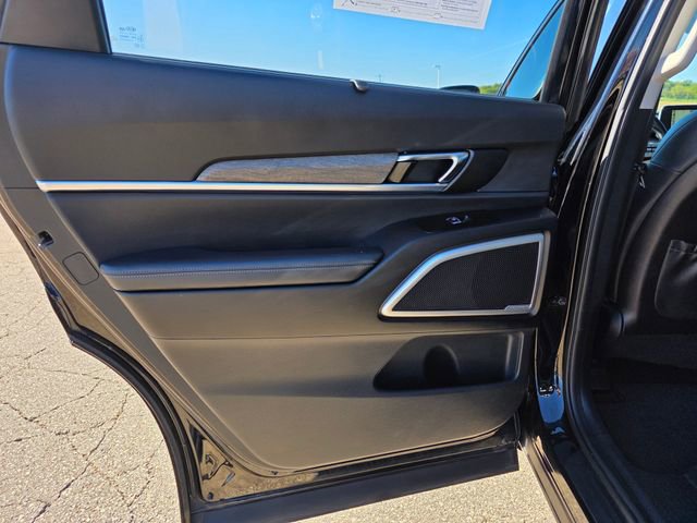 Used 2021 Kia Telluride EX w/ EX Premium Package image 32