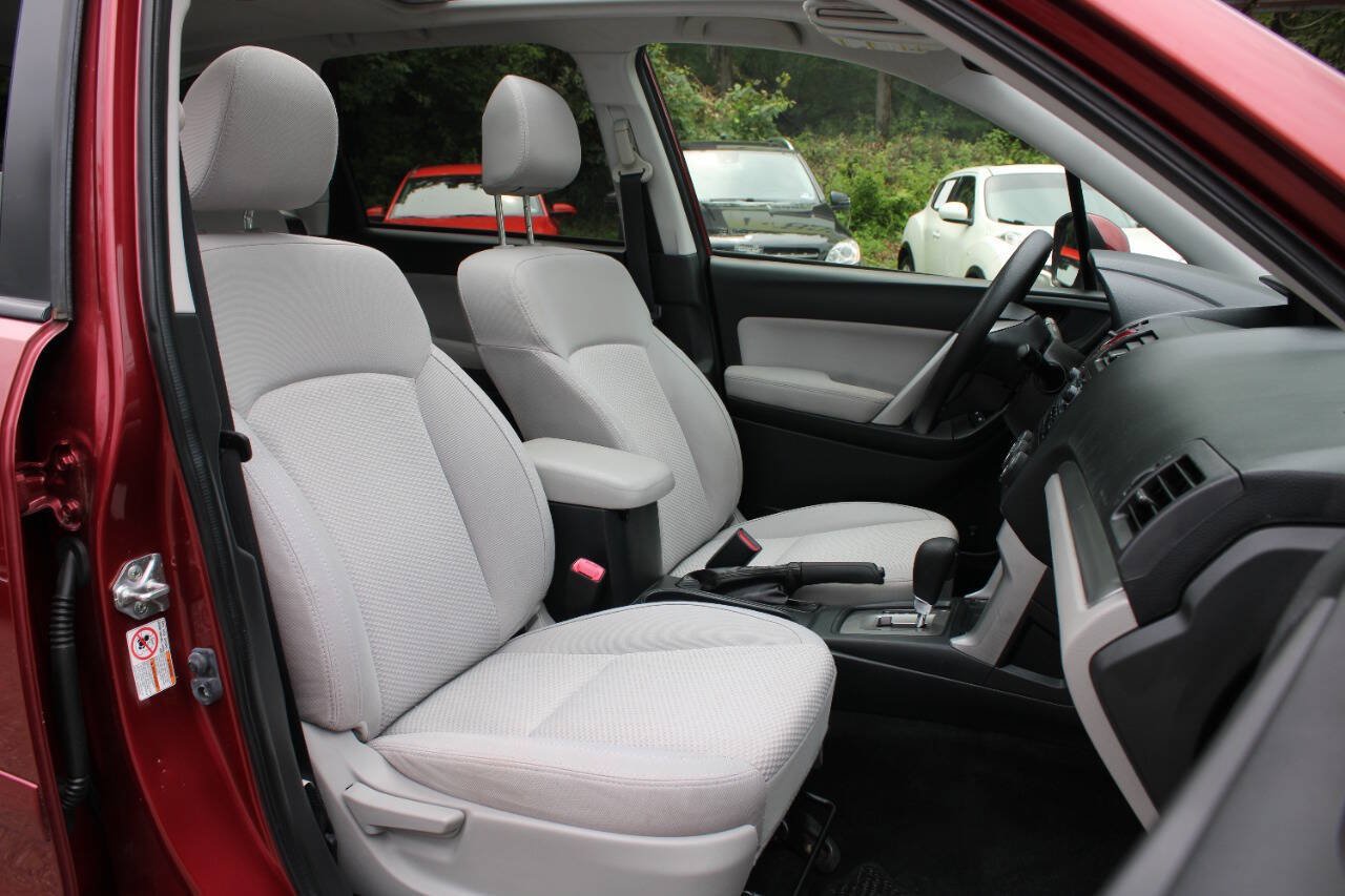 Used 2015 Subaru Forester 2.5i Premium AWD/4WD image 30