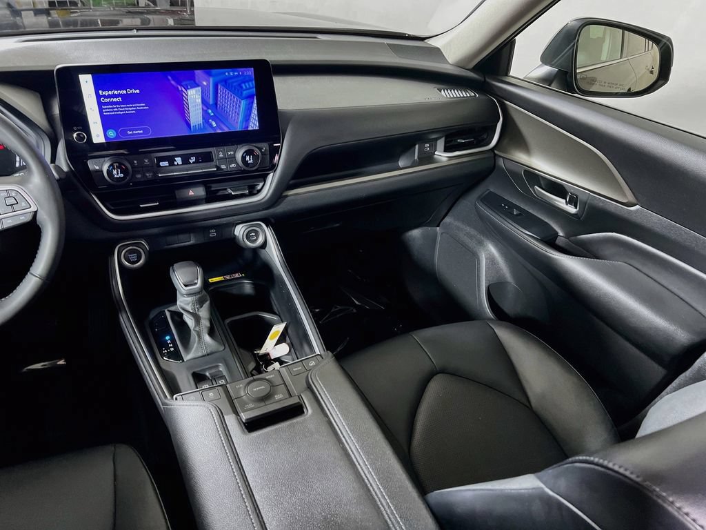 Certified 2024 Toyota Grand Highlander AWD image 20