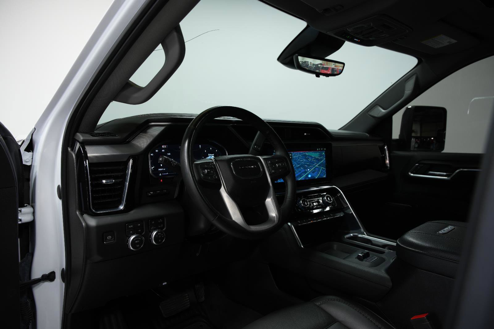 Used 2024 GMC Sierra 2500 Denali w/ Denali Reserve Package image 28