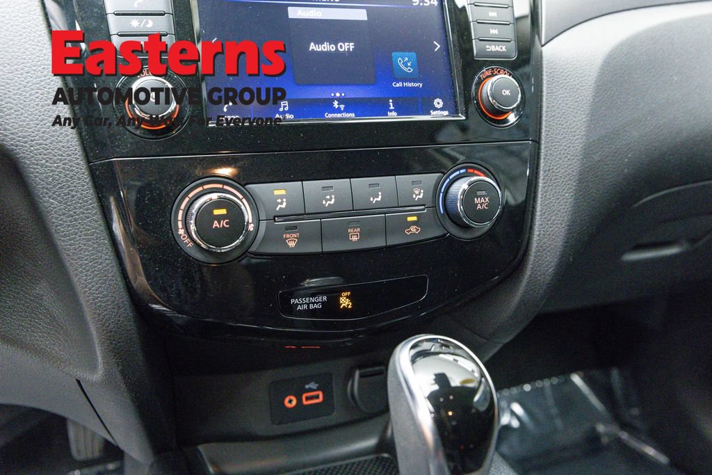 Used 2020 Nissan Rogue Sport S AWD/4WD image 19