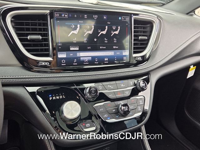 New 2027 Chrysler Pacifica Select FWD image 22