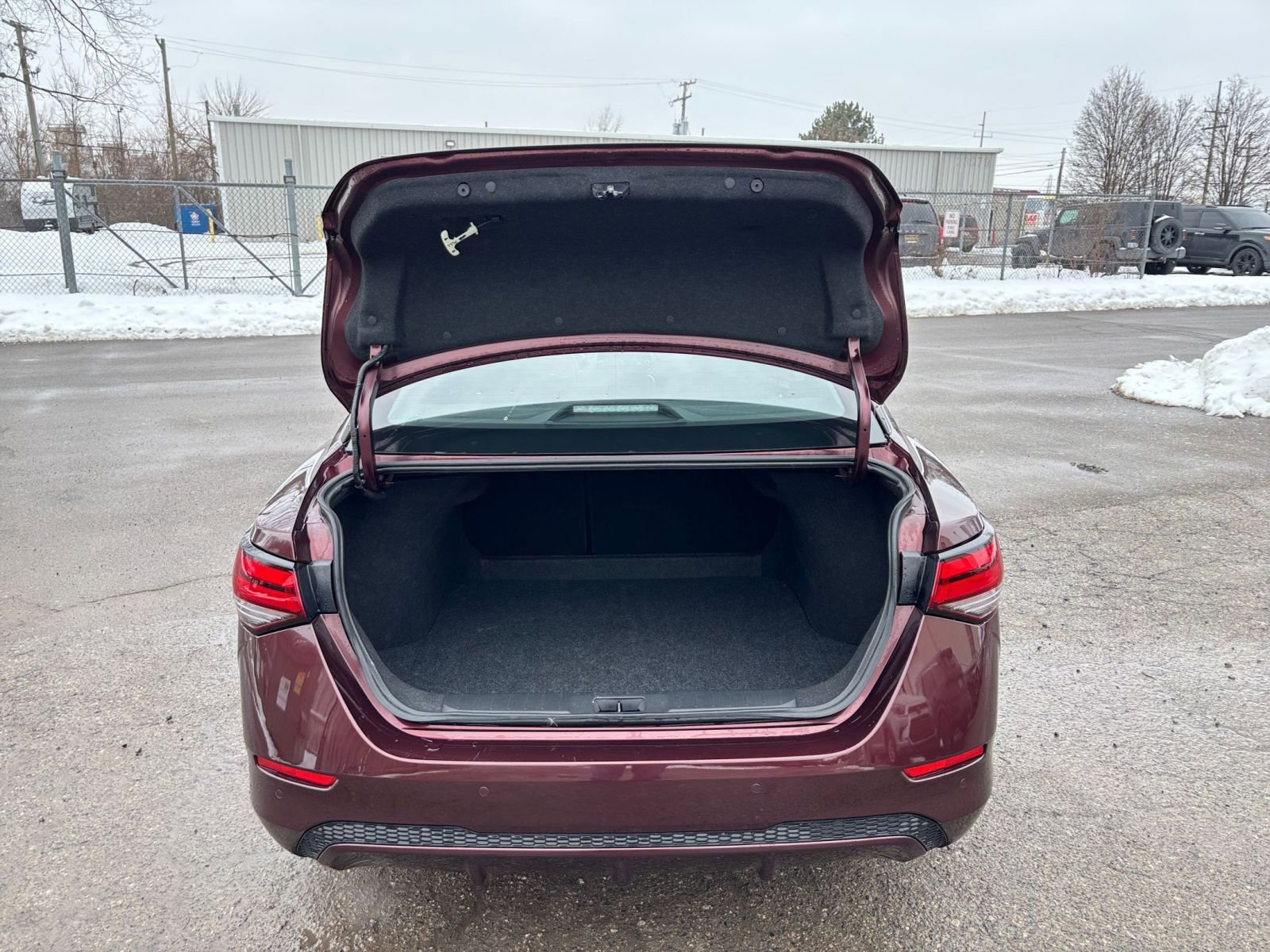 Used 2025 Nissan Sentra SV image 30