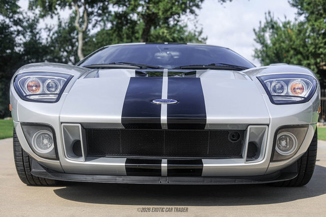 Used 2005 Ford GT RWD image 55