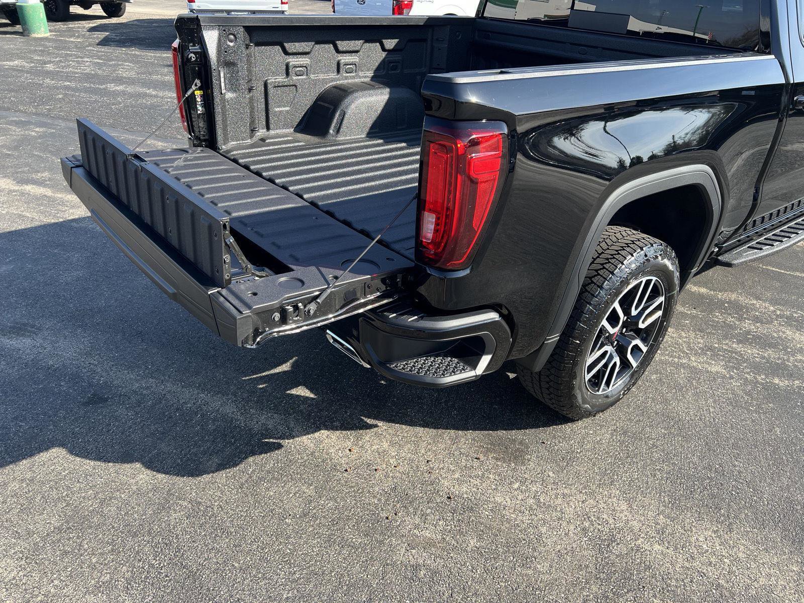 New 2026 GMC Sierra 1500 AT4 w/ AT4 Premium Package image 52