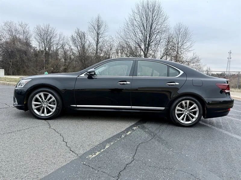 Used 2015 Lexus LS 460 AWD image 5