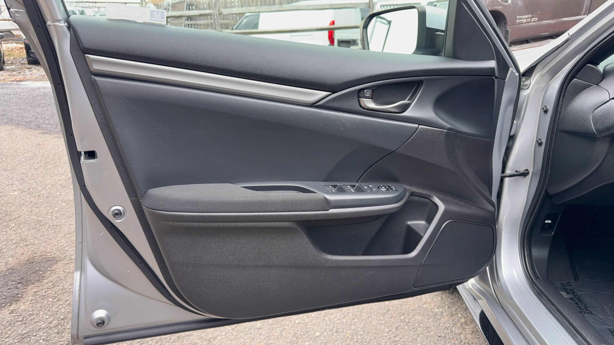 Used 2018 Honda Civic Sport image 13