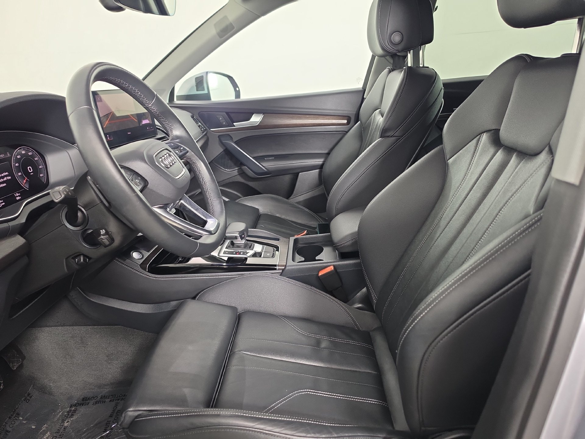 Used 2024 Audi Q5 2.0T Premium Plus w/ Premium Plus Package AWD/4WD image 16
