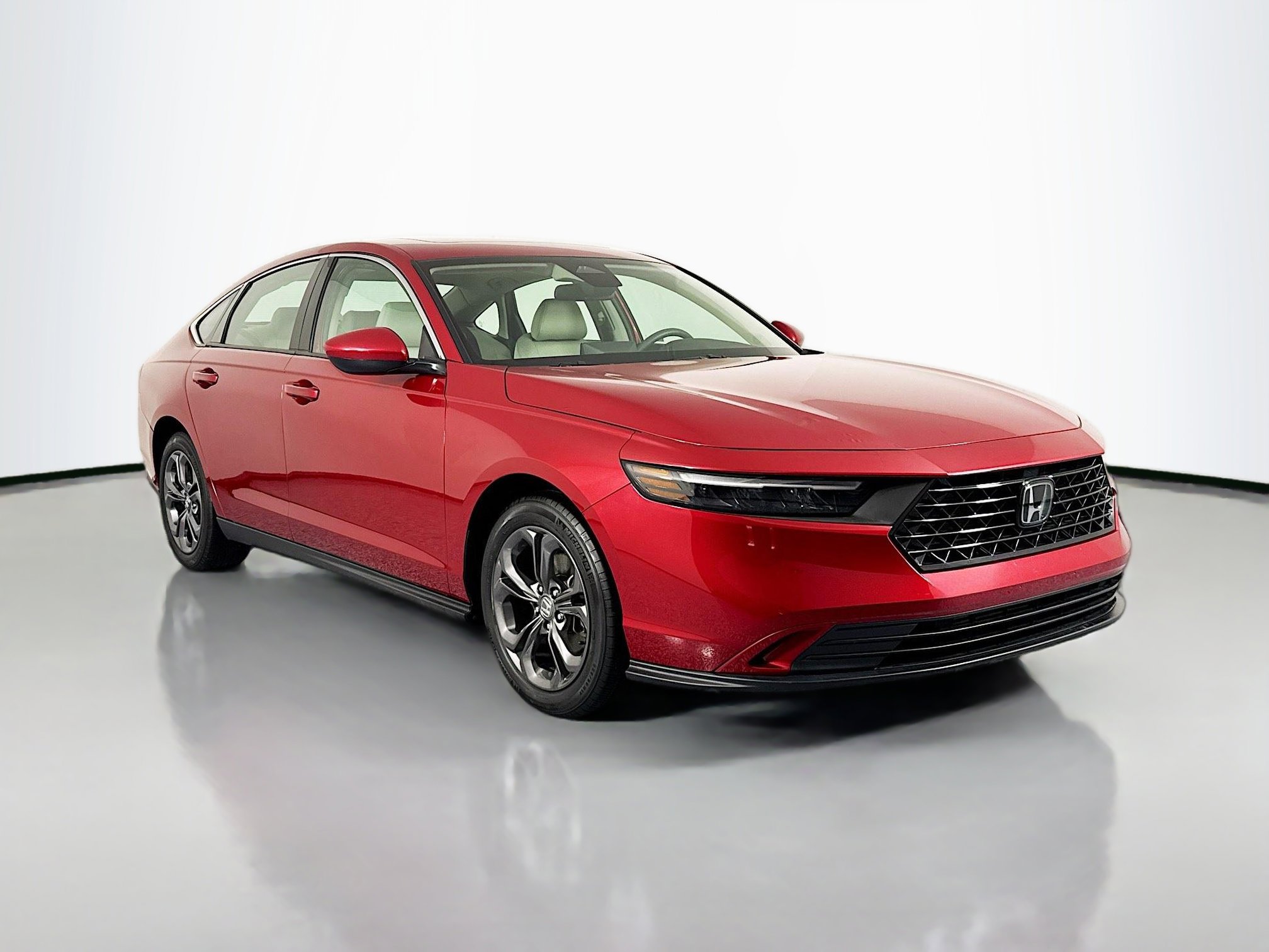 Certified 2023 Honda Accord EX image 3