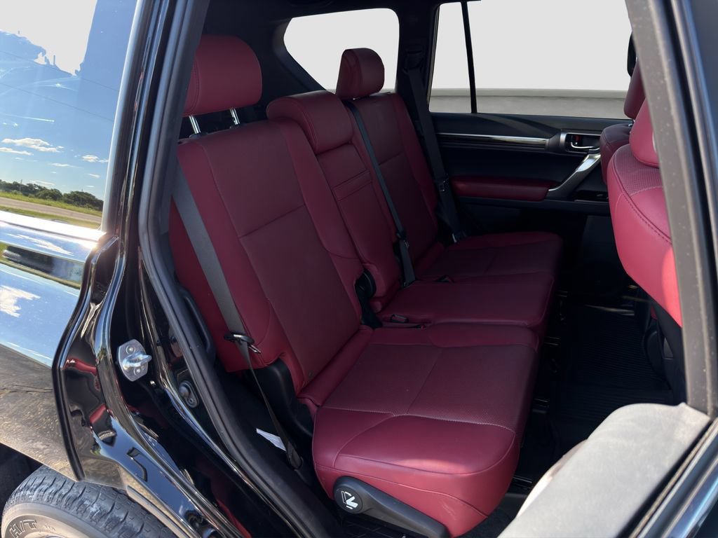 Used 2022 Lexus GX 460 Premium w/ Premium Package AWD/4WD image 19
