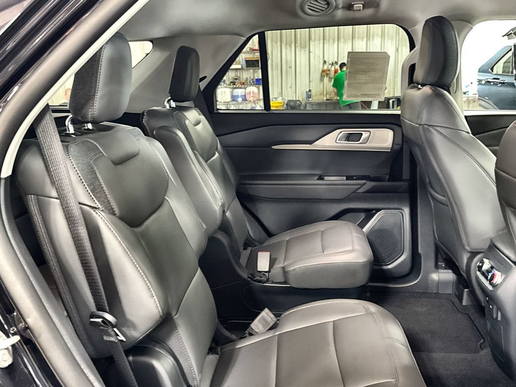 New 2026 Ford Explorer Active w/ Active Comfort Package AWD/4WD image 31