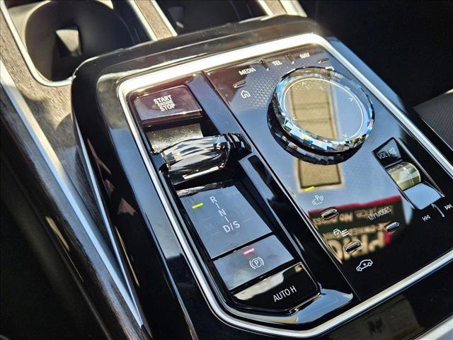 Used 2025 BMW 760i xDrive AWD/4WD image 14