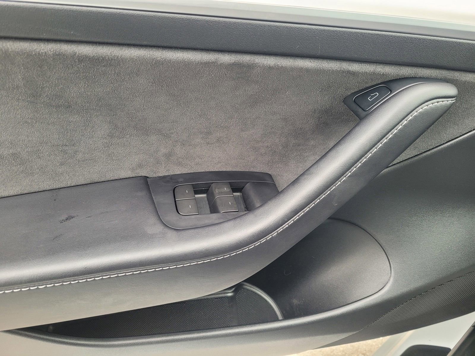 Used 2023 Tesla Model 3 Performance image 22