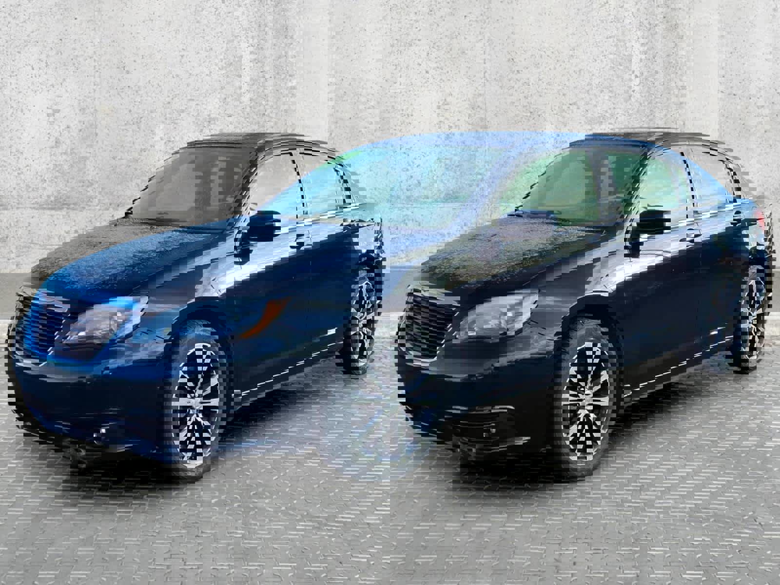 Used 2014 Chrysler 200 Limited w/ Sun/Sound Group image 1