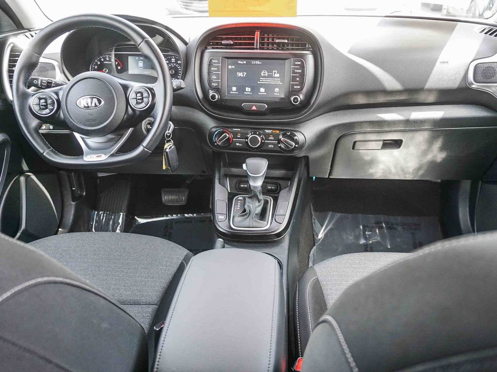 Used 2021 Kia Soul GT-Line FWD image 14