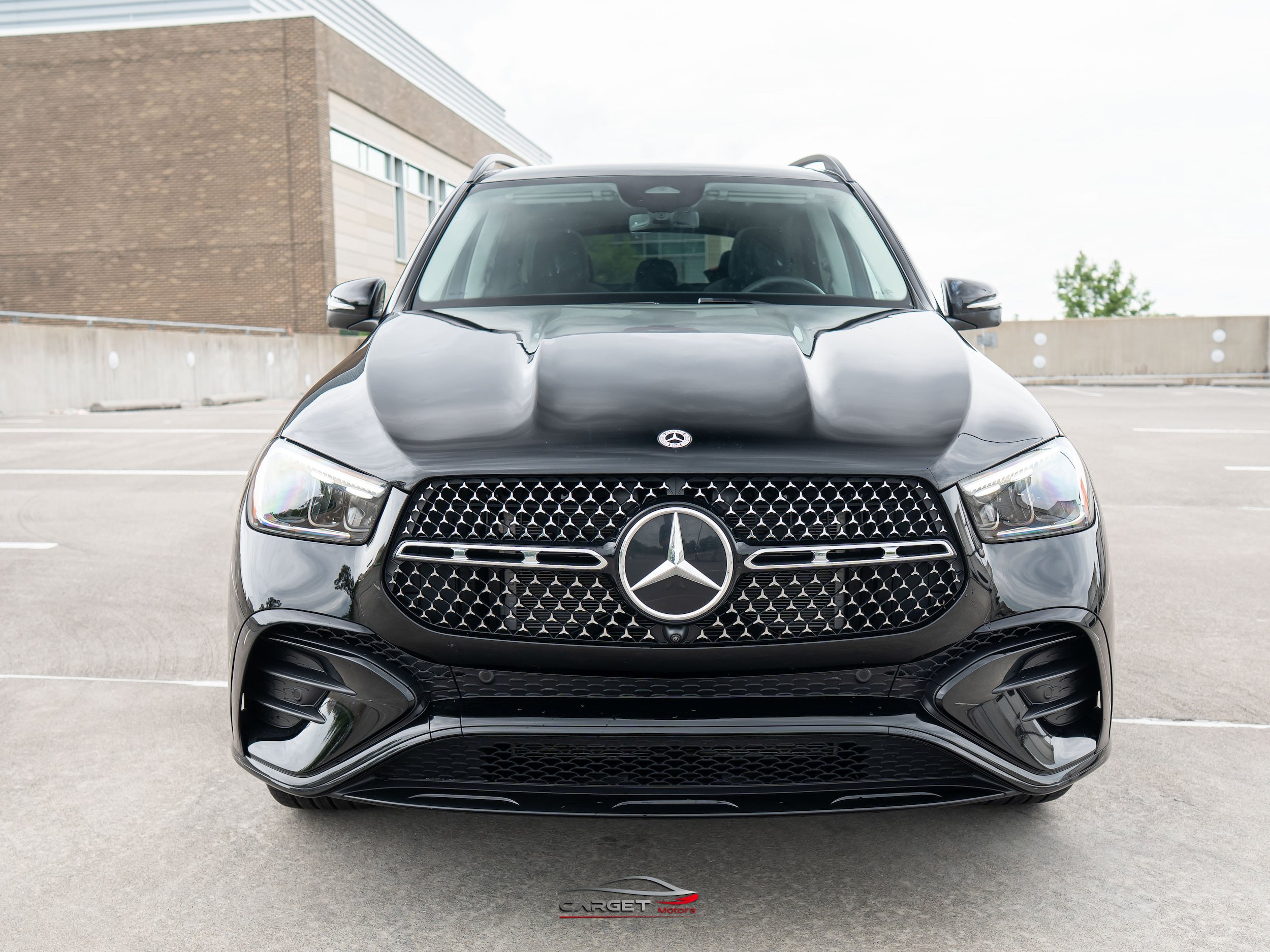 Used 2026 Mercedes-Benz GLE 350 4MATIC w/ AMG Line Exterior image 2