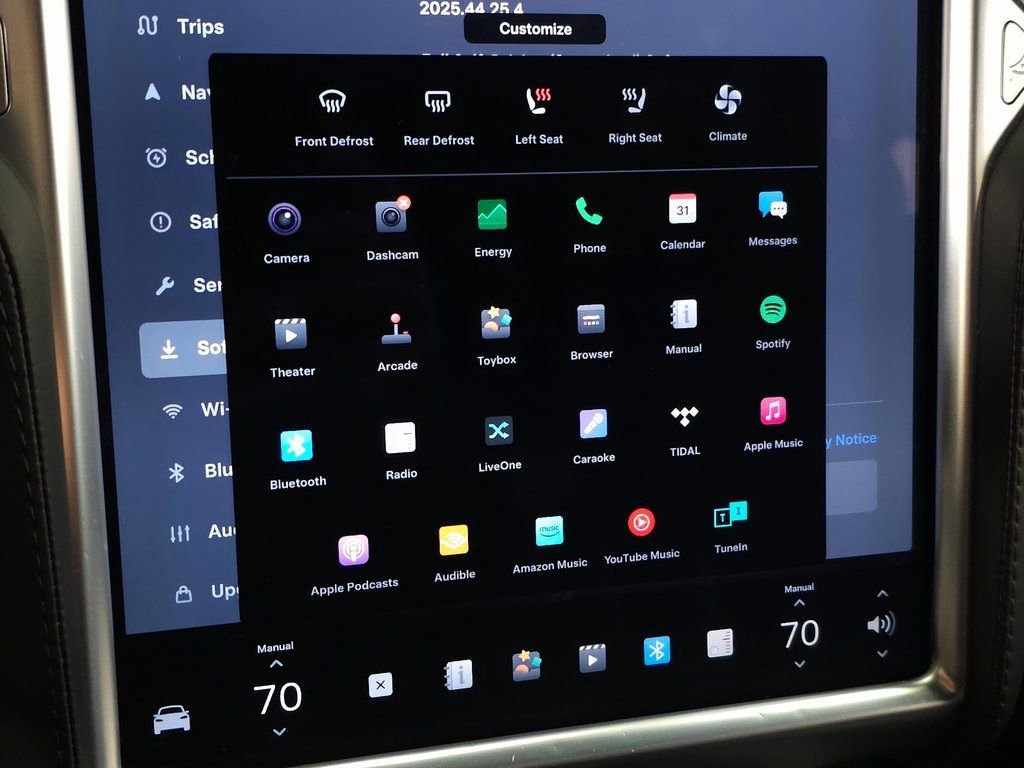 Used 2018 Tesla Model X 75D image 26