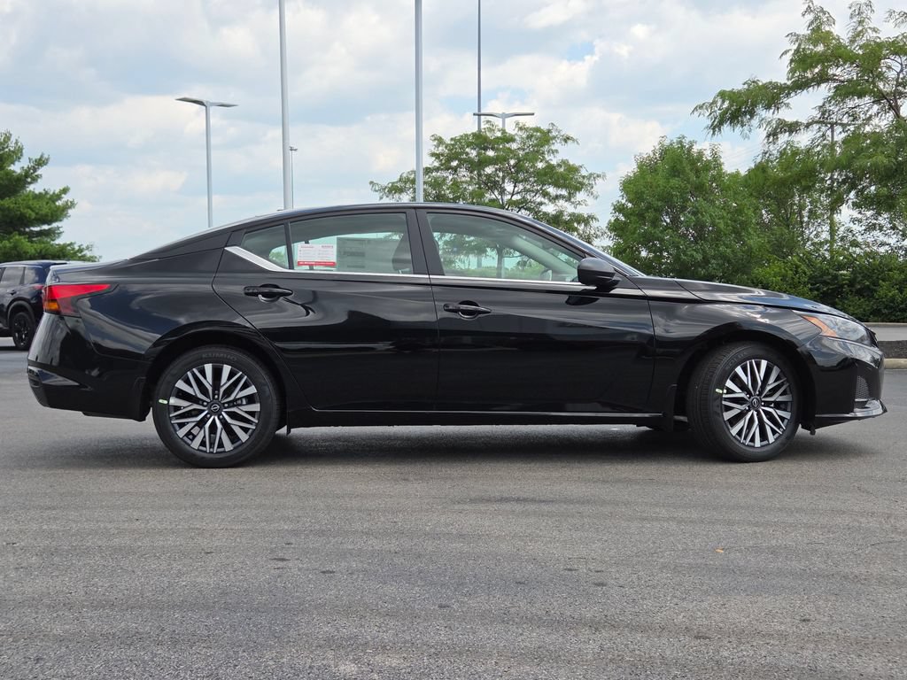 New 2026 Nissan Altima 2.5 SV AWD/4WD image 14