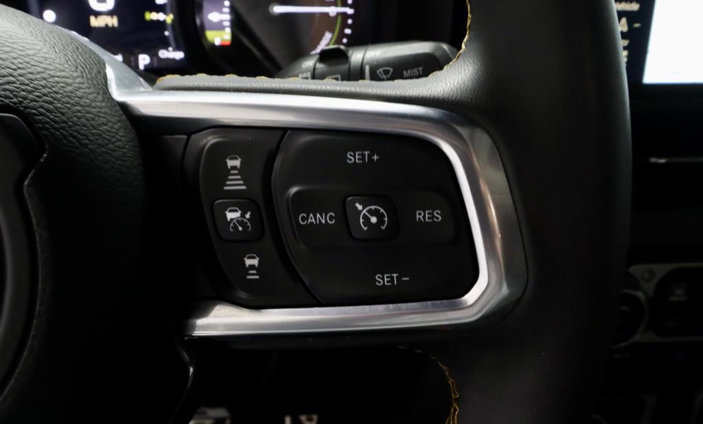 Used 2024 Jeep Wrangler High Altitude AWD/4WD image 27