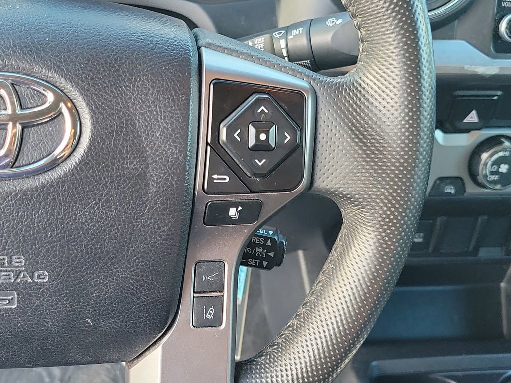 Used 2022 Toyota Tacoma SR5 image 32