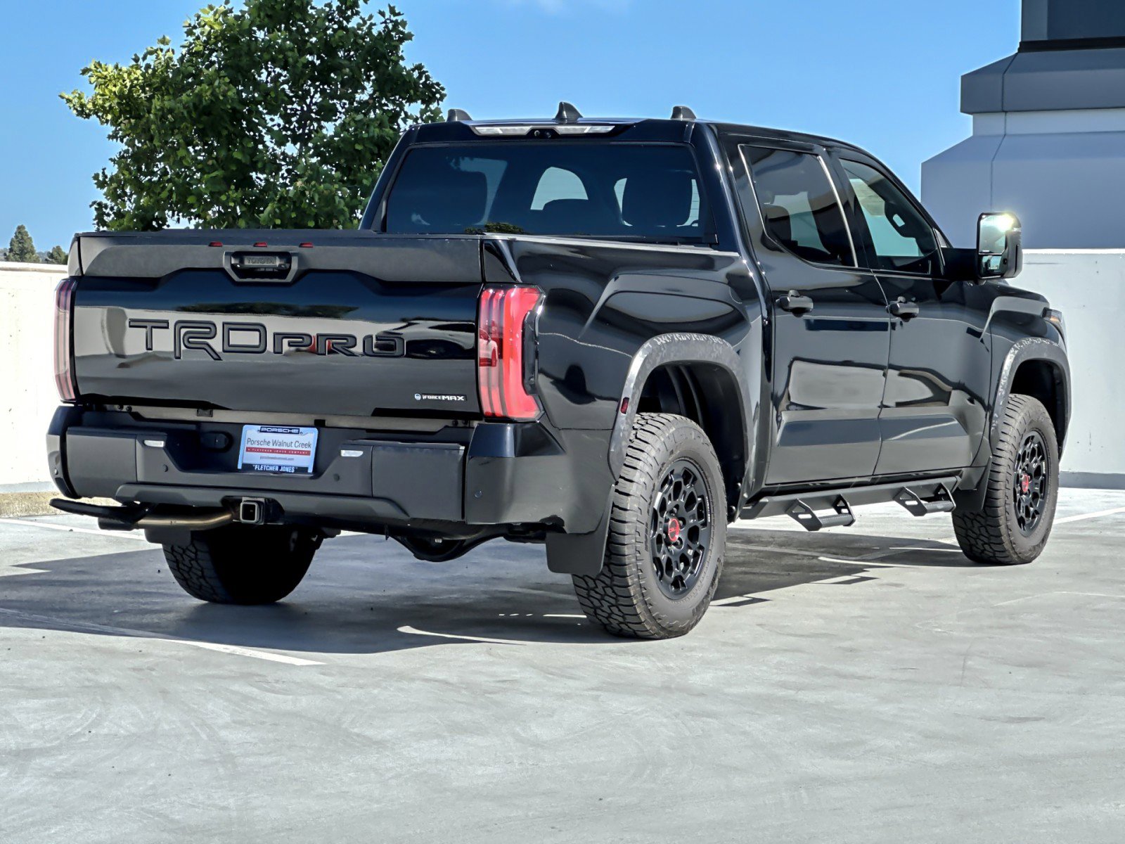 Used 2025 Toyota Tundra TRD Pro w/ Tow Tech Package AWD/4WD image 8