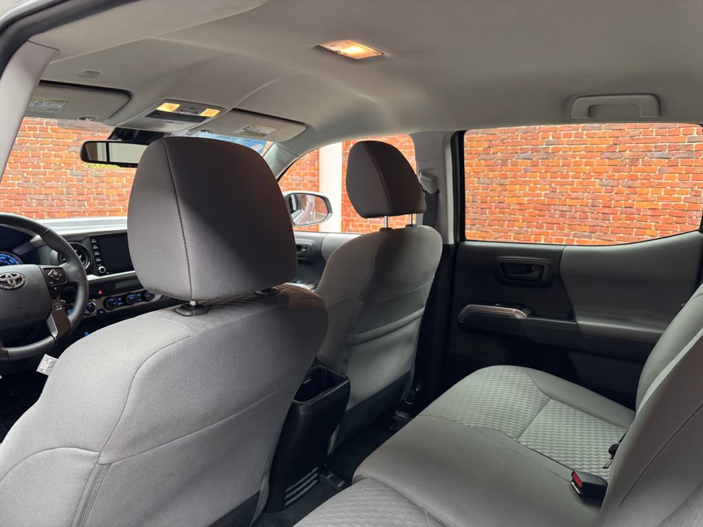 Used 2023 Toyota Tacoma SR5 w/ Technology Package AWD/4WD image 26