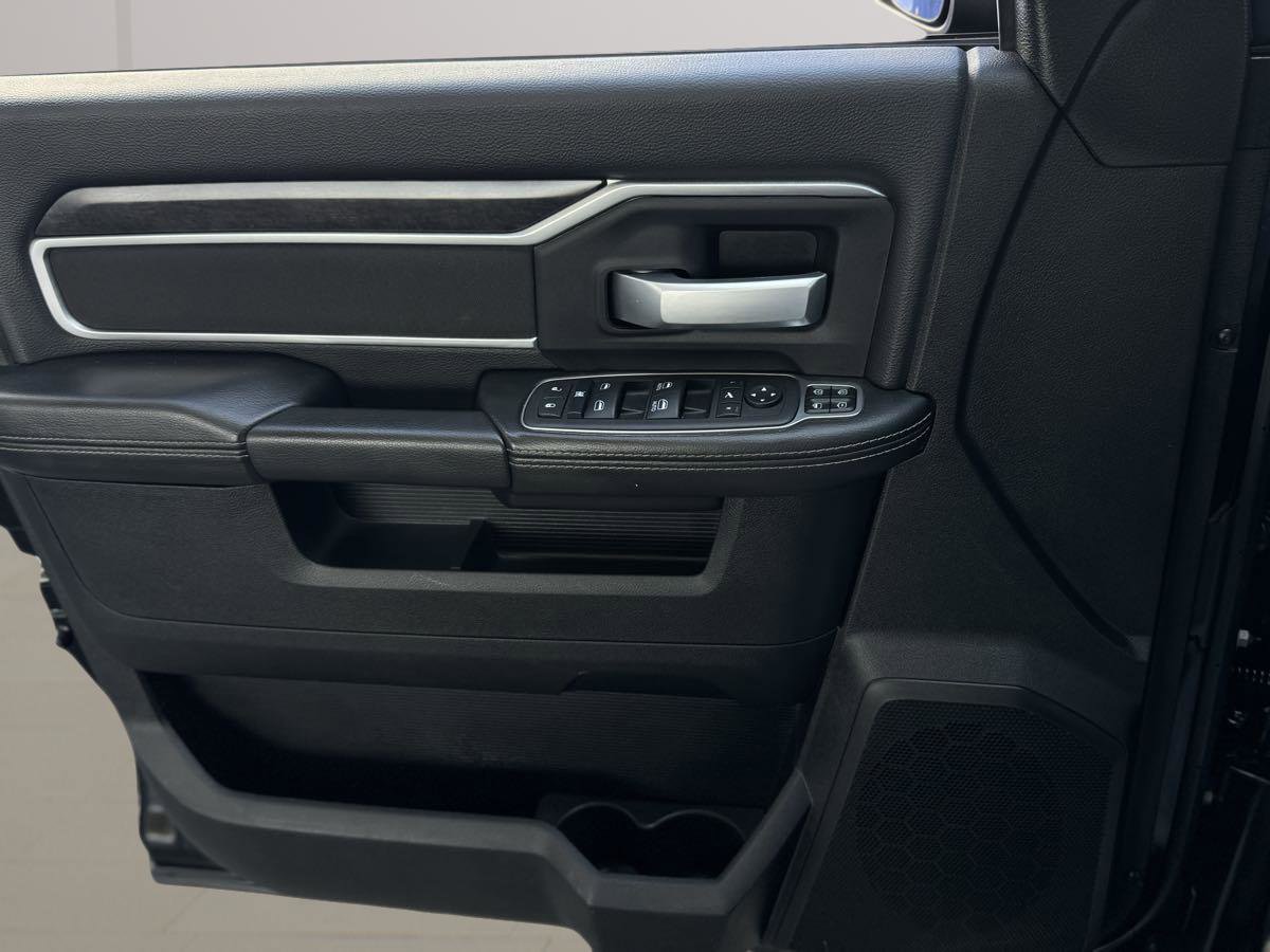 Used 2024 RAM 2500 Big Horn w/ Bed Utility Group image 5