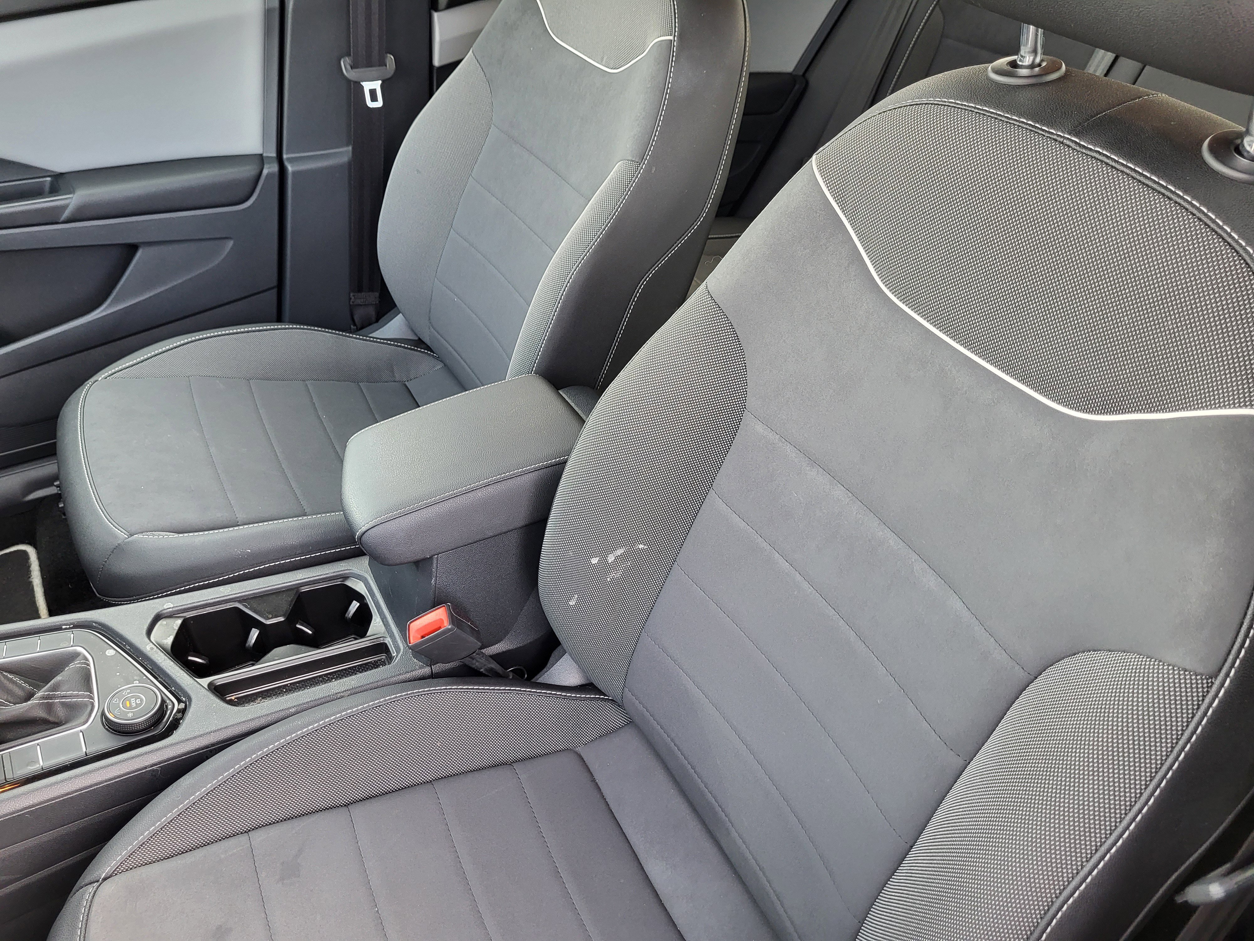 Used 2023 Volkswagen Taos SE image 17