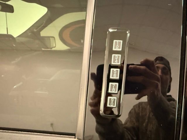 Used 2022 Ford F150 Platinum w/ Equipment Group 701A High image 9