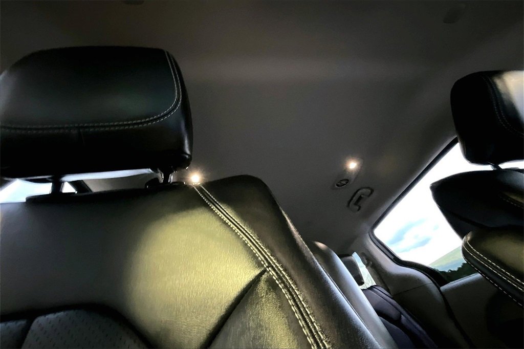 Used 2024 Chrysler Pacifica Touring-L image 25