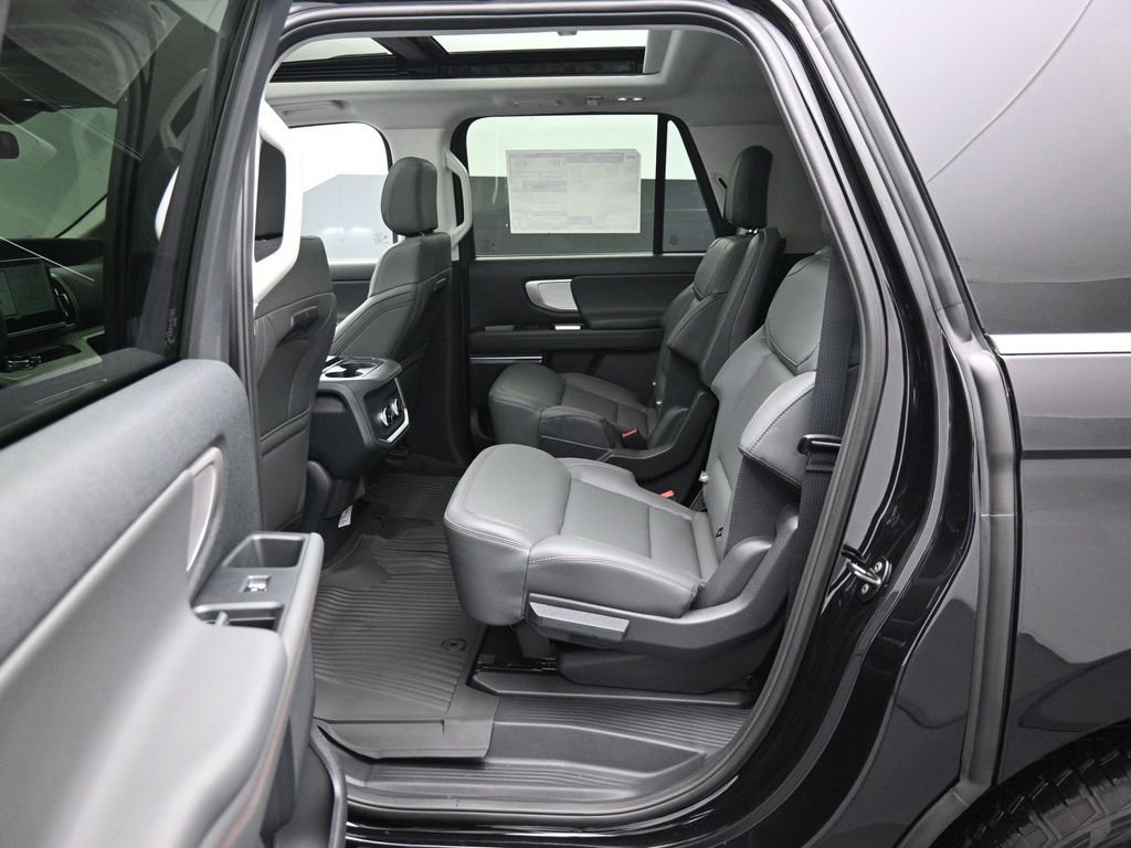 New 2025 Ford Expedition Max Active image 19