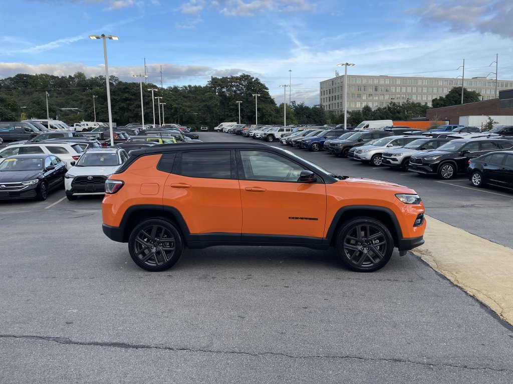 Used 2026 Jeep Compass Limited AWD/4WD image 7