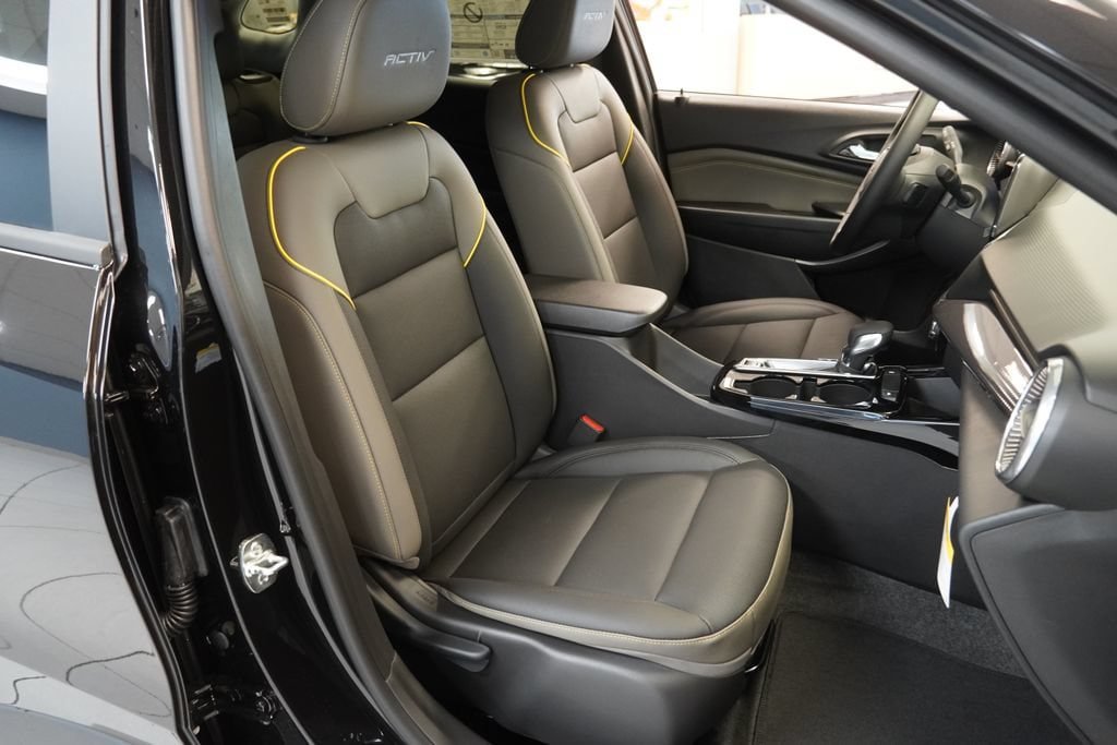 New 2026 Chevrolet Trax ACTIV w/ Driver Confidence Package FWD image 23