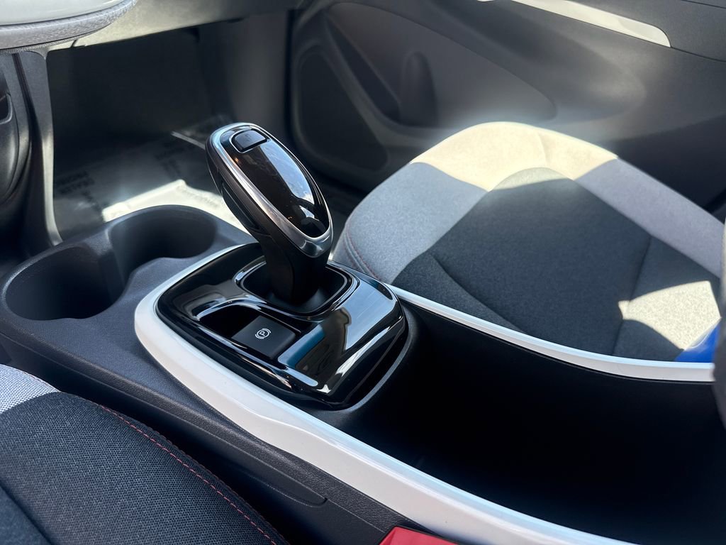 Used 2020 Chevrolet Bolt LT image 23