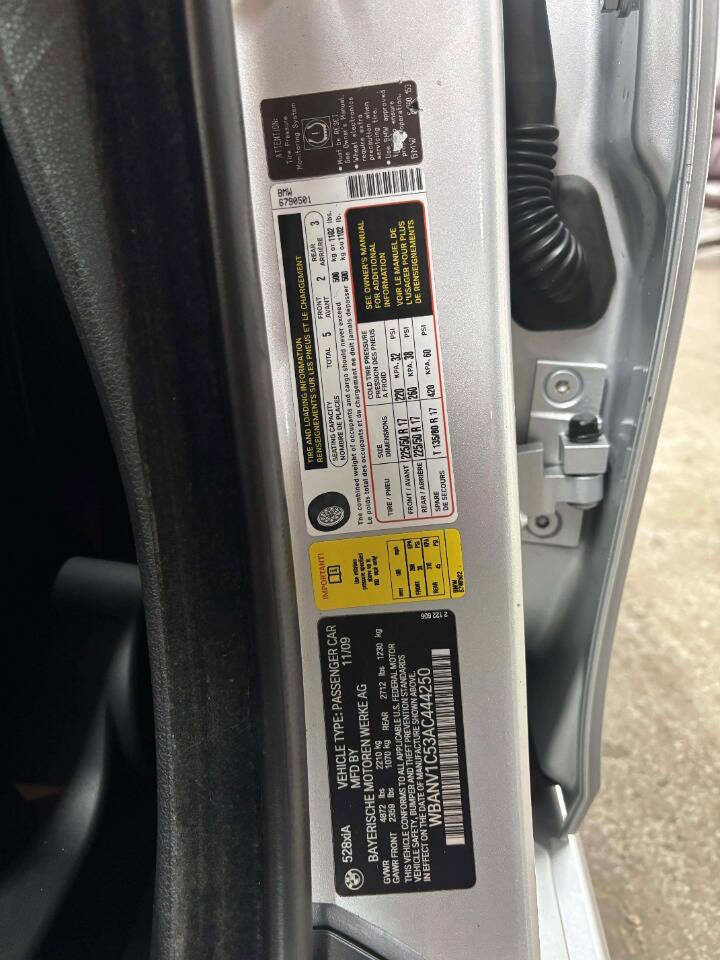 Used 2010 BMW 528i xDrive Sedan image 40